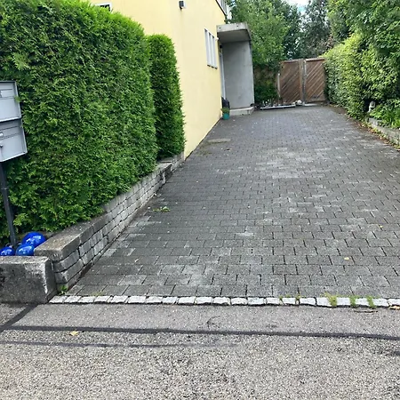 Apartment With Private Garden & Free Parking
