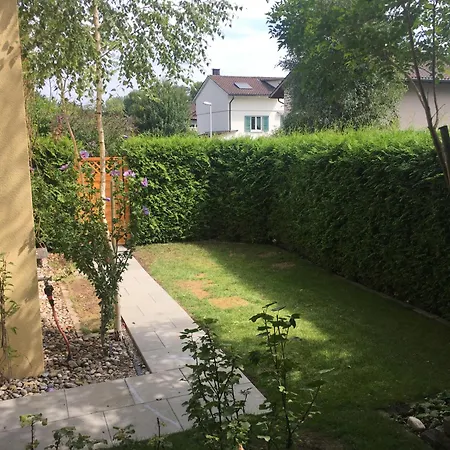 With Private Garden & Free Parking Apartment Koniz