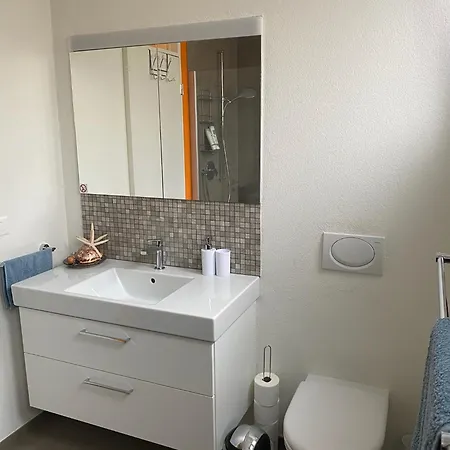 Apartment With Private Garden & Free Parking Koniz